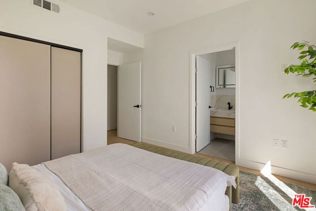 1294 S Citrus Avenue, Los Angeles, CA 90019