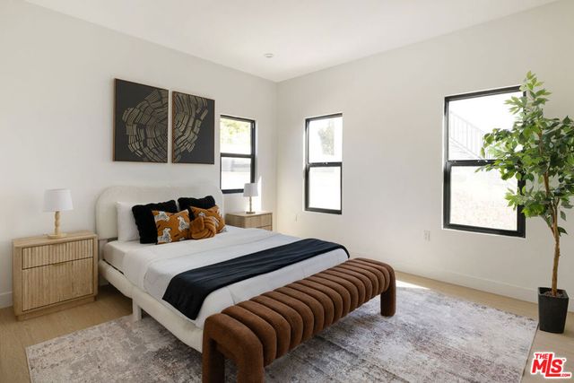 1294 S Citrus Avenue, Los Angeles, CA 90019