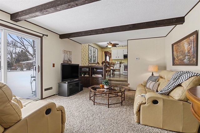 6033 Clearbrook Drive, Stevensville, MI 49127