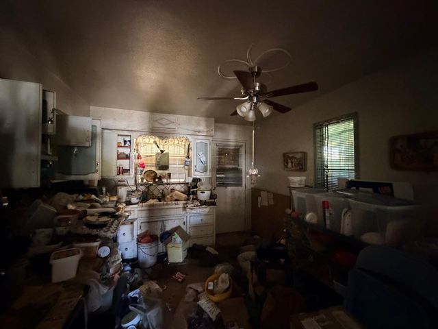 223 W Alluvial Avenue, Pinedale, CA 93650