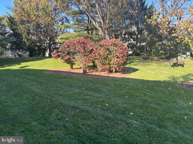 6803A NORMANDY DR, Mount Laurel, NJ 08054