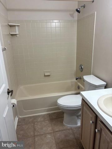6803A NORMANDY DR, Mount Laurel, NJ 08054