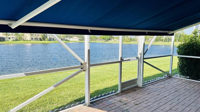 8601 Mangrove Cay, West Palm Beach, FL 33411