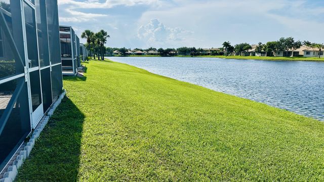 8601 Mangrove Cay, West Palm Beach, FL 33411