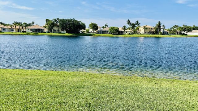 8601 Mangrove Cay, West Palm Beach, FL 33411
