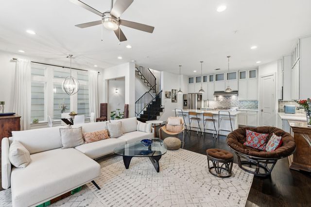 916 Yale Street A, Houston, TX 77008