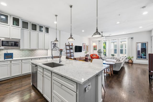 916 Yale Street A, Houston, TX 77008