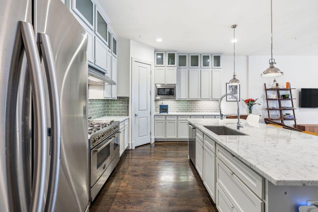 916 Yale Street A, Houston, TX 77008
