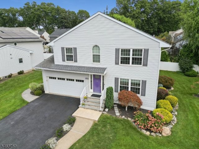 19 Kinder Dr, Bloomfield Twp., NJ 07003