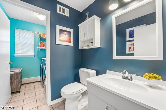 19 Kinder Dr, Bloomfield Twp., NJ 07003