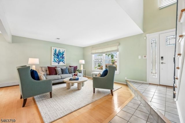 19 Kinder Dr, Bloomfield Twp., NJ 07003