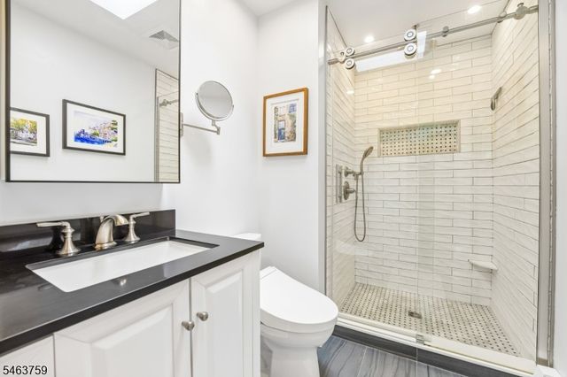 19 Kinder Dr, Bloomfield Twp., NJ 07003
