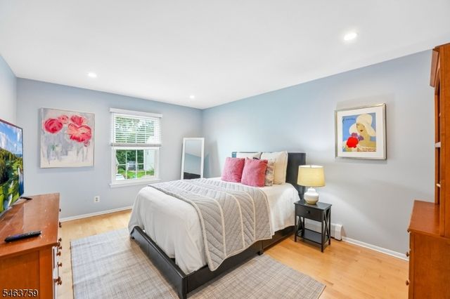 19 Kinder Dr, Bloomfield Twp., NJ 07003