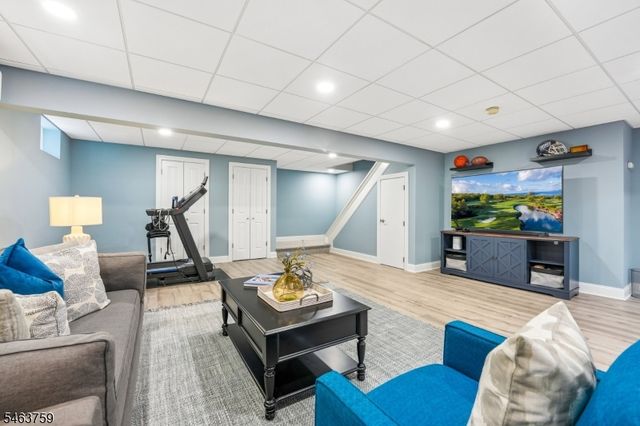 19 Kinder Dr, Bloomfield Twp., NJ 07003