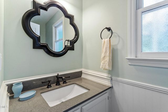 910 Balmoral Drive, Cary, NC 27511