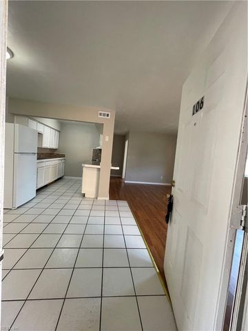 719 Marvin Ave Apt 206, Norfolk, VA 23518