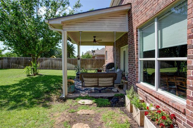 5521 La Bandera Trail, Benbrook, TX 76126