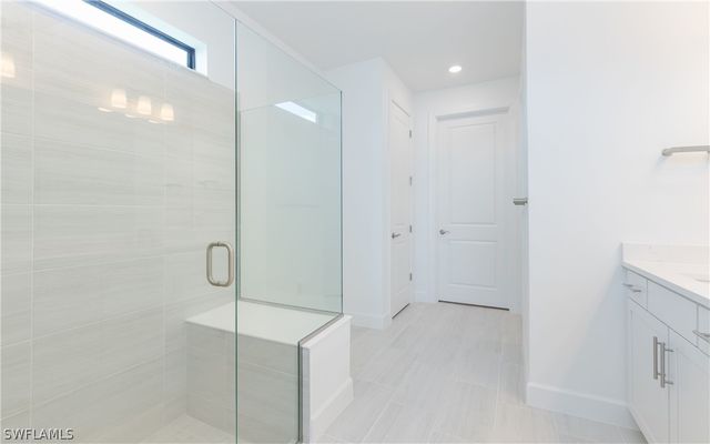 20167 Kingmont DR, Estero, FL 33928