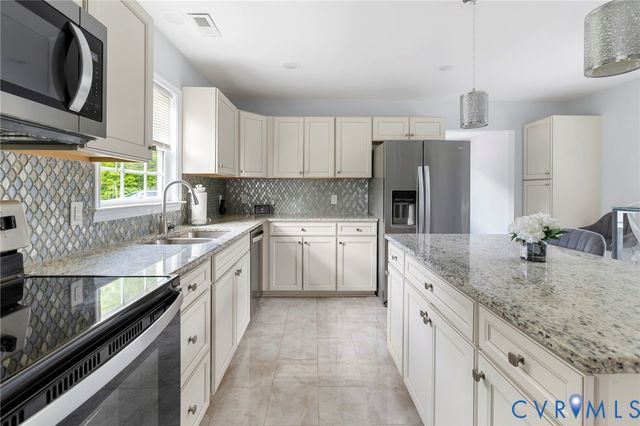 200 Defense Ave, Sandston, VA 23150