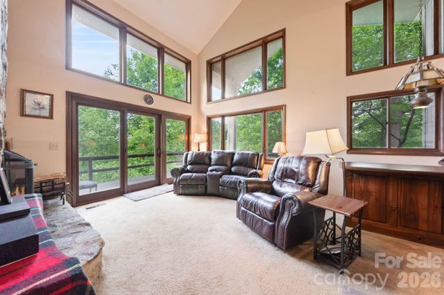 415 Reel Hollow Road, Marion, NC 28752