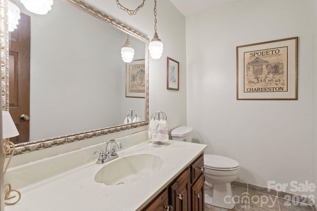 415 Reel Hollow Road, Marion, NC 28752