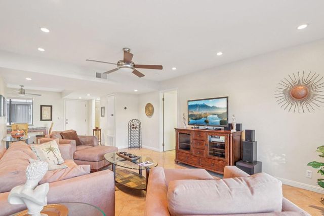 1050 E Ramon Road 41, Palm Springs, CA 92264