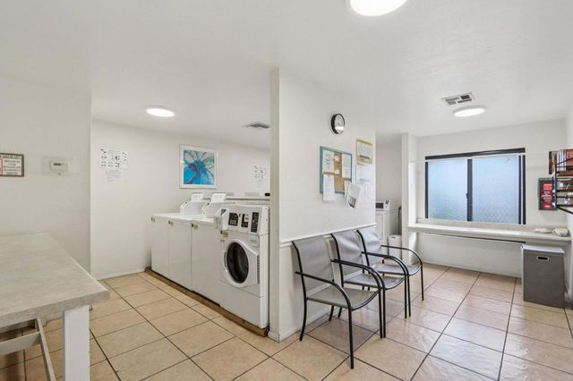 1050 E Ramon Road 41, Palm Springs, CA 92264