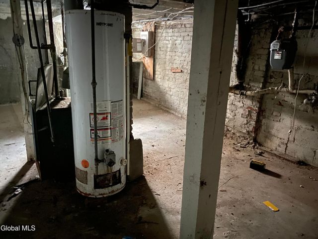 1324 8th Avenue, Schenectady, NY 12303