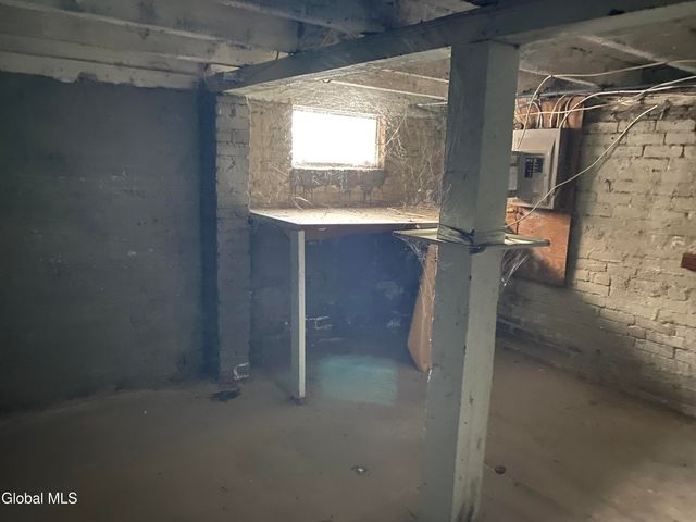 1324 8th Avenue, Schenectady, NY 12303