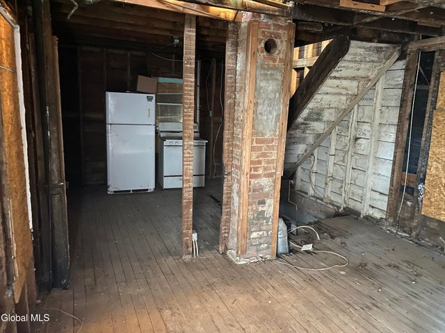 1324 8th Avenue, Schenectady, NY 12303