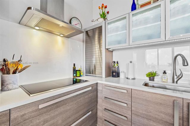 2020 N Bayshore Dr 1708, Miami, FL 33137