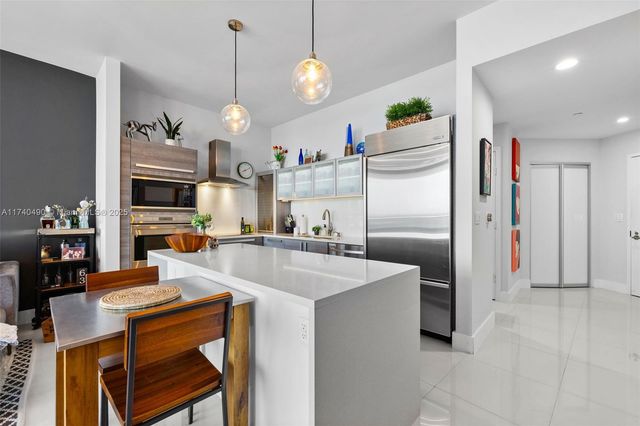 2020 N Bayshore Dr 1708, Miami, FL 33137