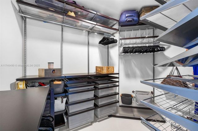 2020 N Bayshore Dr 1708, Miami, FL 33137