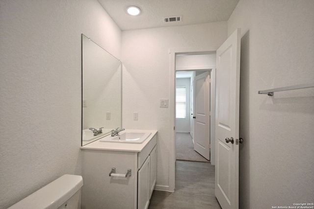 3738 SWIFT FOX RD, New Braunfels, TX 78132