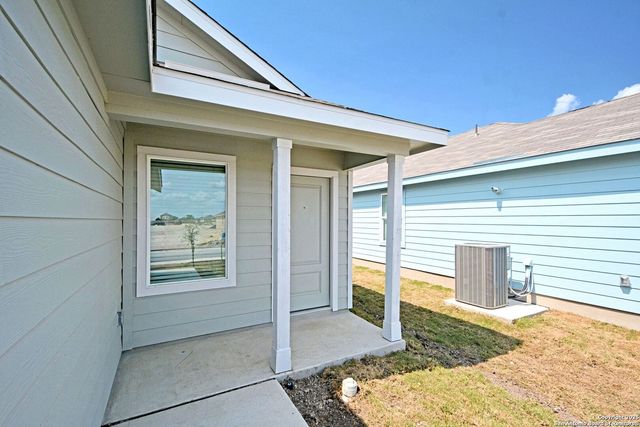 3738 SWIFT FOX RD, New Braunfels, TX 78132