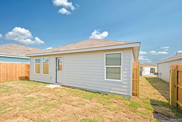 3738 SWIFT FOX RD, New Braunfels, TX 78132