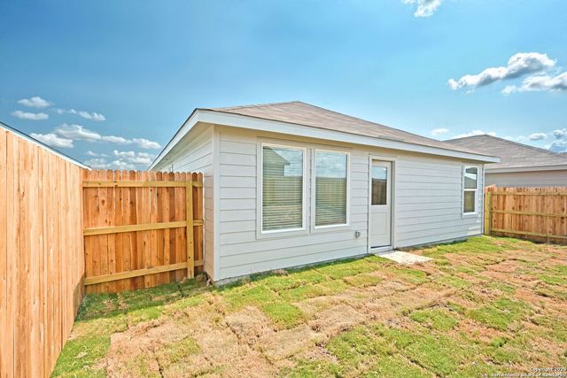 3738 SWIFT FOX RD, New Braunfels, TX 78132