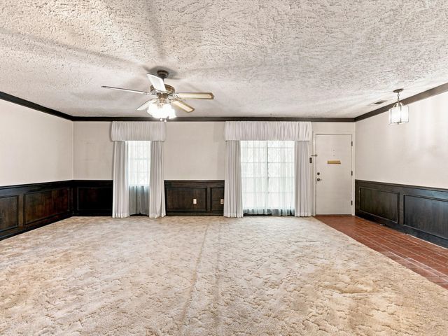 3323 William Brewster Drive, Irving, TX 75062