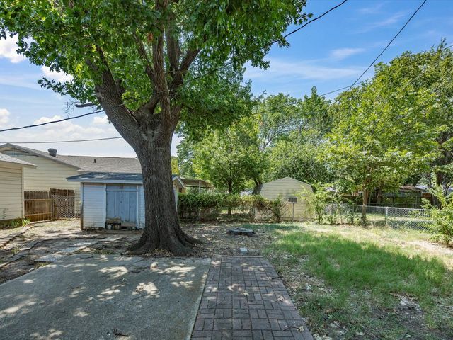 3323 William Brewster Drive, Irving, TX 75062
