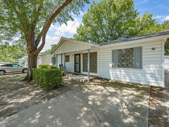 3323 William Brewster Drive, Irving, TX 75062
