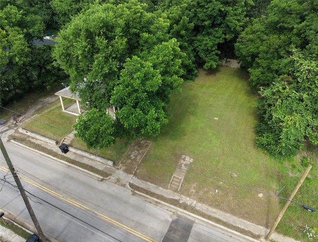 1414 Wesley Street, Greenville, TX 75401
