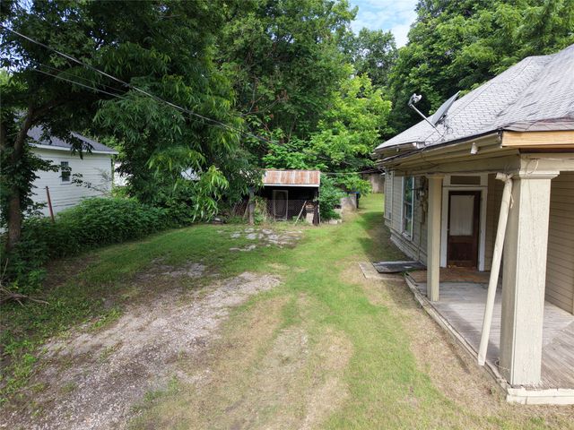 1414 Wesley Street, Greenville, TX 75401