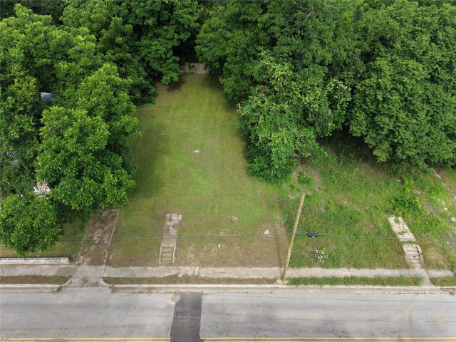 1414 Wesley Street, Greenville, TX 75401