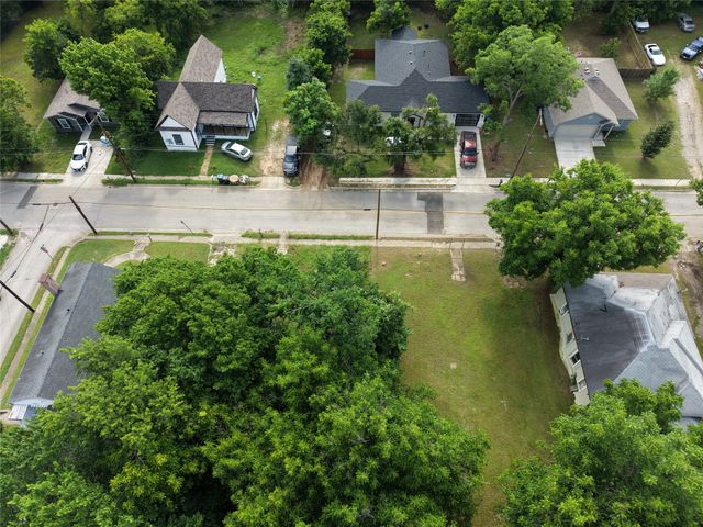 1414 Wesley Street, Greenville, TX 75401