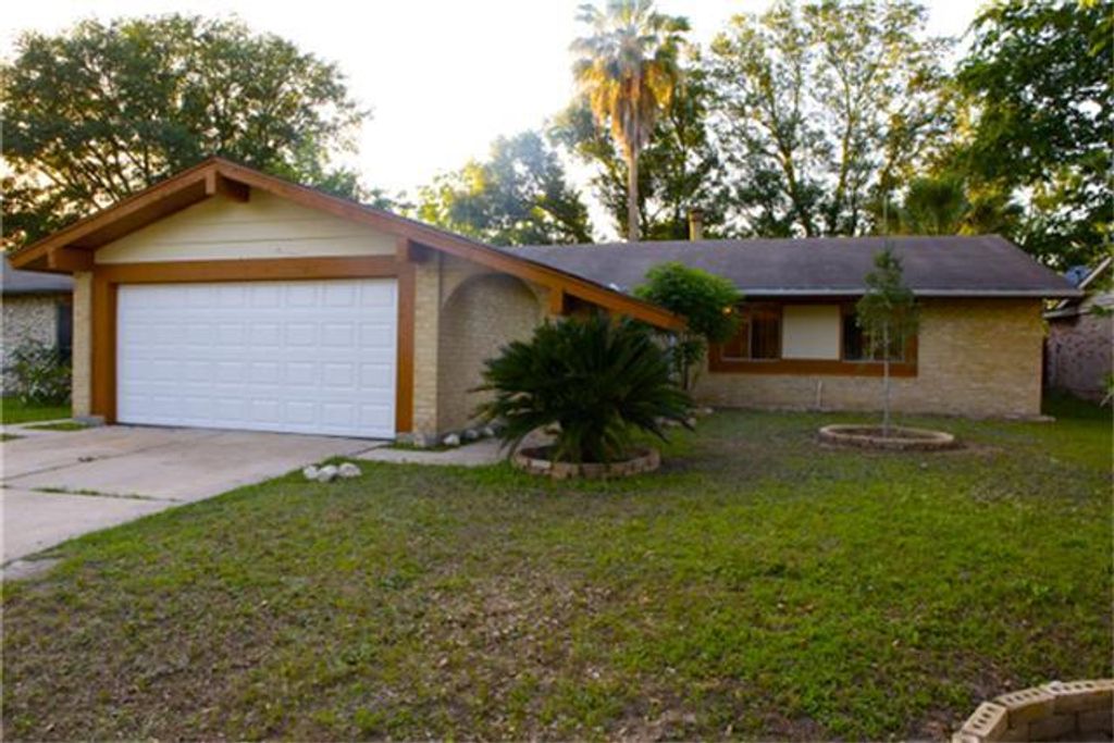 7722 Sunbonnet Lane, Houston, TX 77064