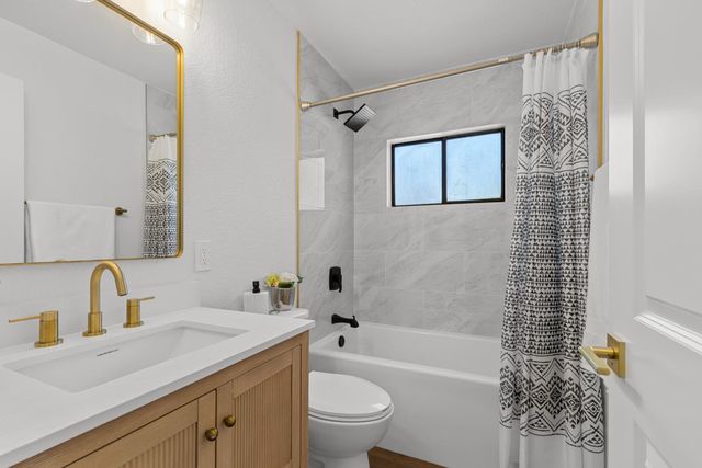 5915 35th Ave, Sacramento, CA 95824