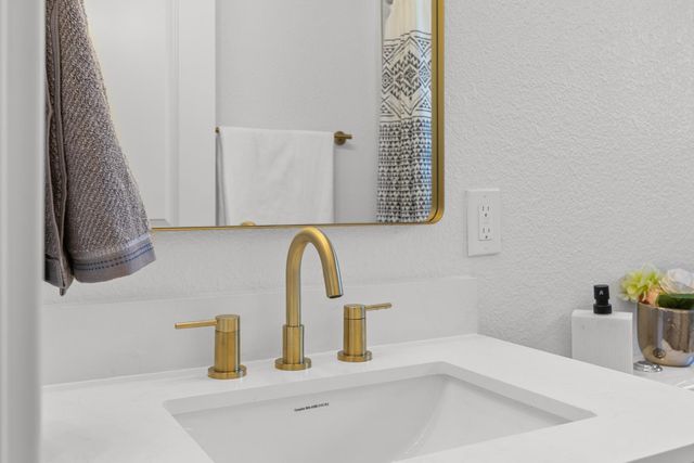 5915 35th Ave, Sacramento, CA 95824