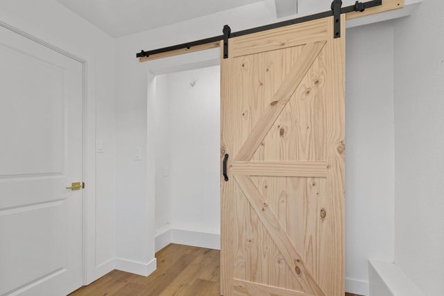 5915 35th Ave, Sacramento, CA 95824