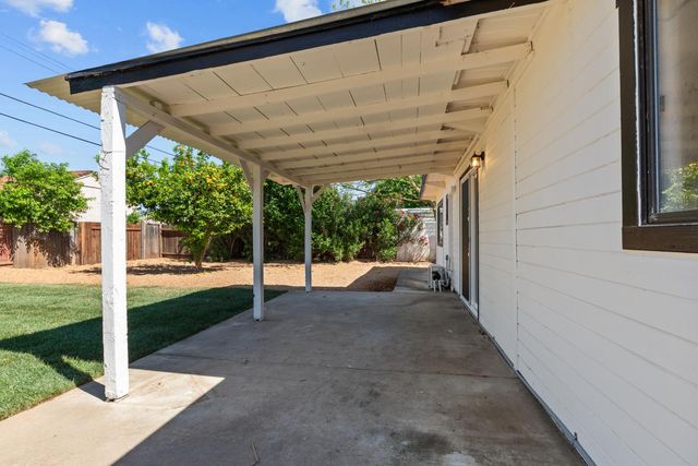 5915 35th Ave, Sacramento, CA 95824