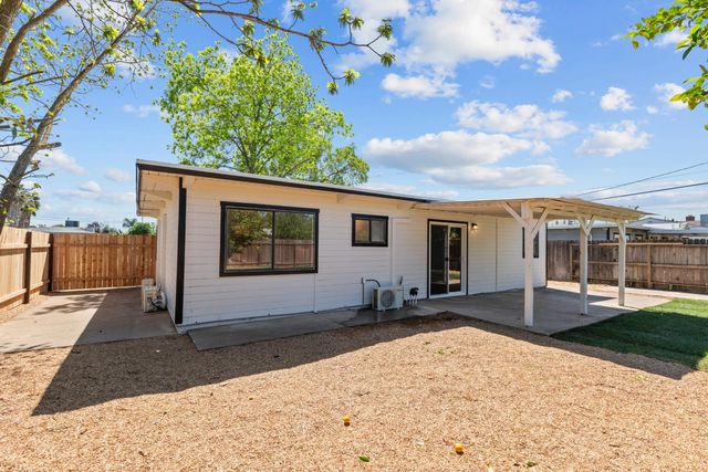 5915 35th Ave, Sacramento, CA 95824